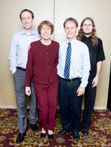 GeistFamily_JLL9798.jpg

5,018.51 KB 
2400 x 3150 
4/13/2014